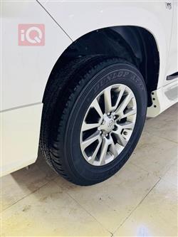 تۆیۆتا لاندكروزر پرادۆ